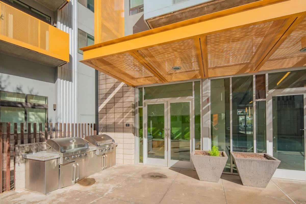 Apartment Stylish 2bd - Cdt - Gym, Pool, Parking - Sleep 8